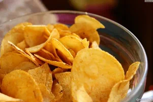 تصویر 1 از چیپس پیاز و سبزیجات قوطی با طعم خاص و متفاوت